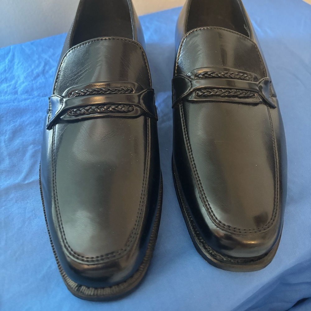 Florsheim Black Leather Loafers